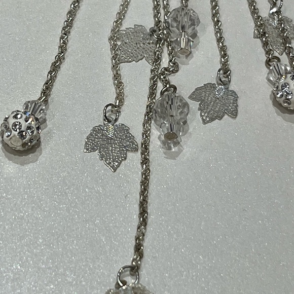 Leaf motif earcuff earring - Picture 2 of 4